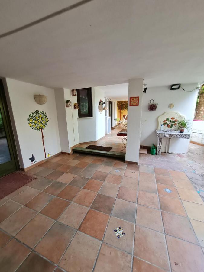 L'Antica Cantina Usini Bagian luar foto
