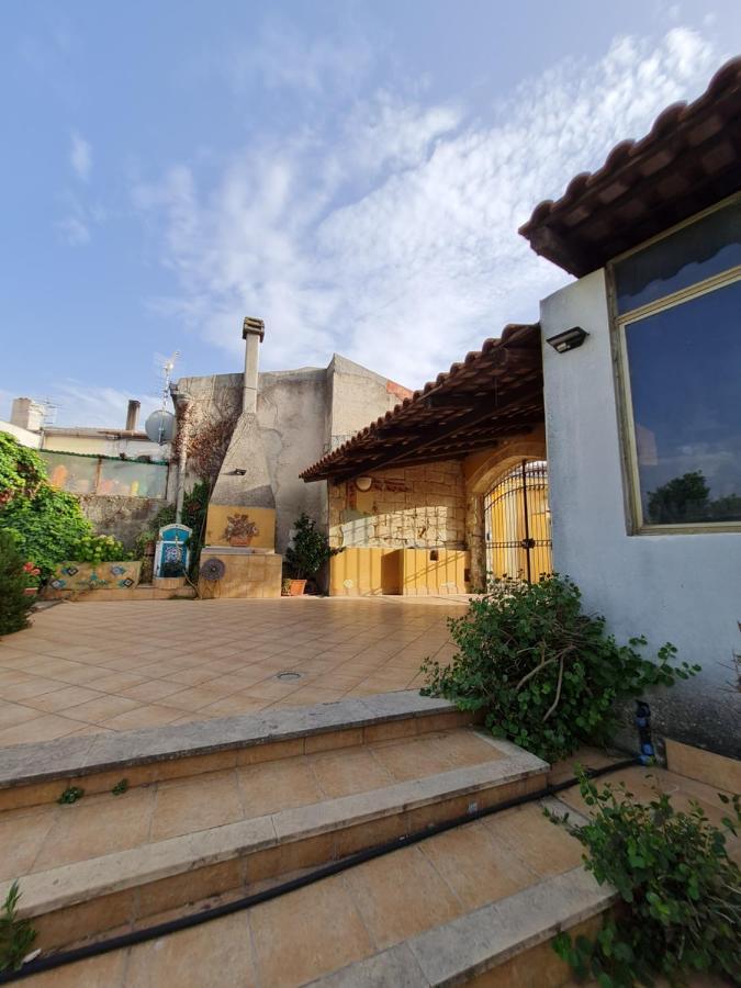 L'Antica Cantina Usini Bagian luar foto