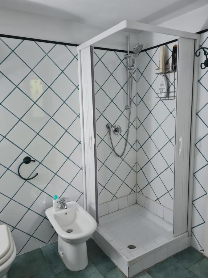 L'Antica Cantina Usini Bagian luar foto