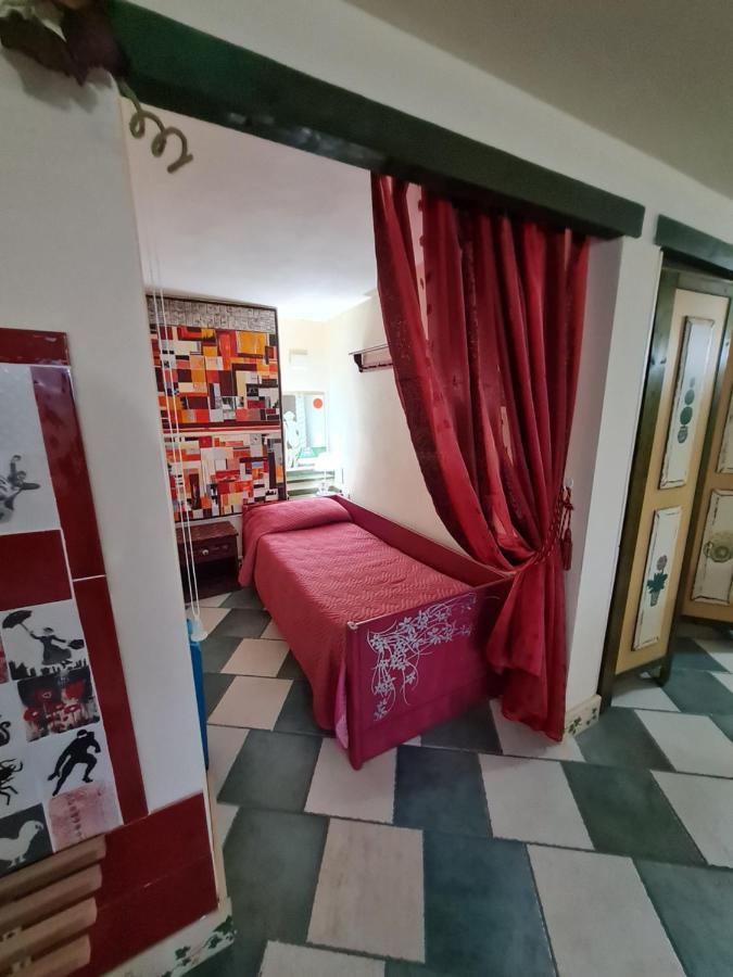 L'Antica Cantina Usini Bagian luar foto
