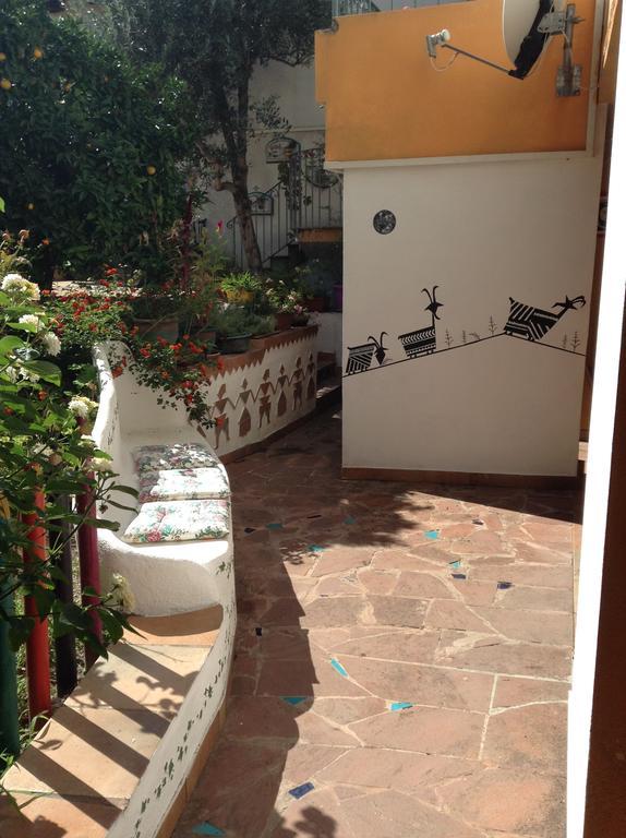 L'Antica Cantina Usini Bagian luar foto
